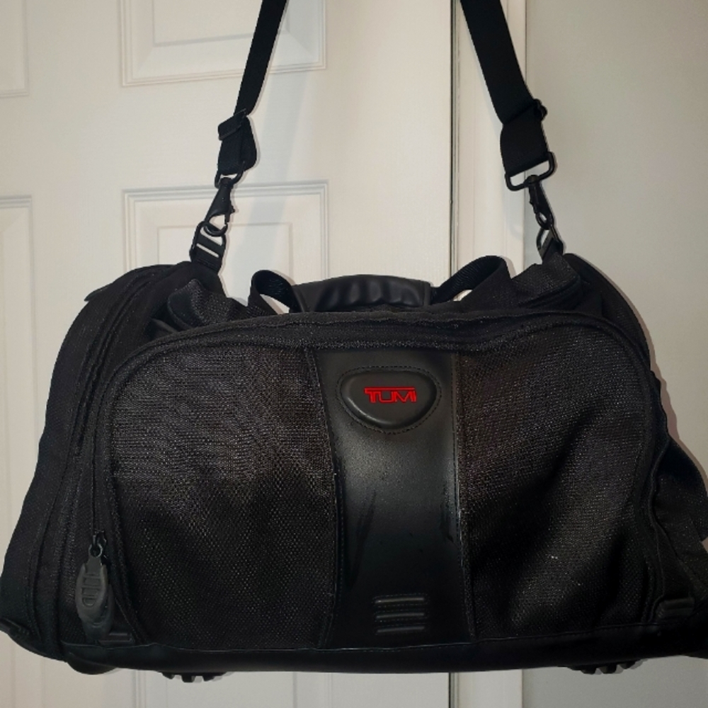 Tumi Alpha Bravo Black  Nylon and Leather Duffle,Travel,  Large Bag